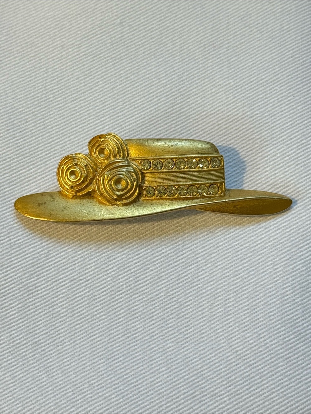 JJ Signed Vintage Gold Rhinestone Hat Brooch
